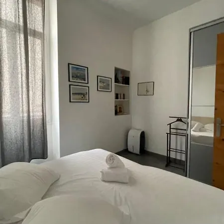Charming In The Old Port Apartment Marseille
